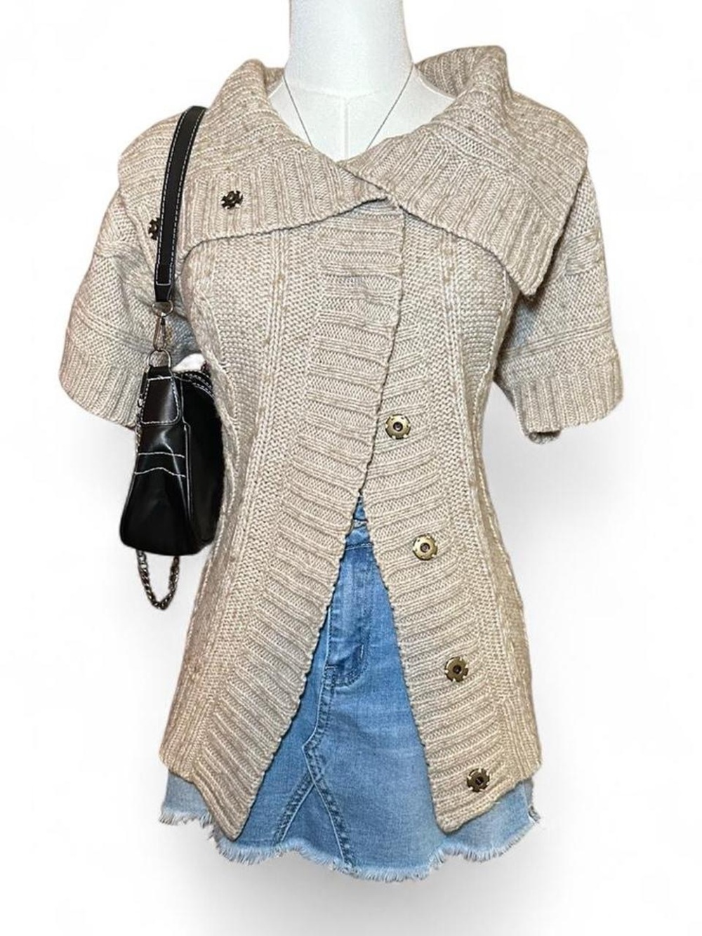 Y2K Maurices Cream Tan Sweater 70% Acrylic 30% Wool Cottagecore Granola Girl